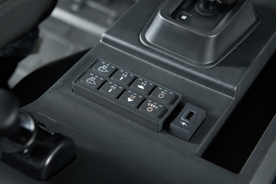 Geely Remote M5 شاحنة مزج كهربائية نقية 8 * 4 شحن نسخة 350 كيلوواط