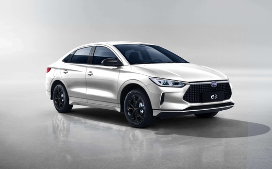 مصنوعة في الصين مع نطاق من 401KM BYD السيارة الكهربائية النقية e3 المدينة السيارة المشتركة